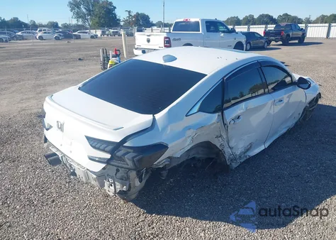 2019 Honda Accord Sport 2.0T z USA, uszkodzony, nr VIN 1HGCV2E38KA032321